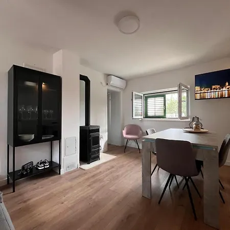 House With A Parking Space Okrug Gornji, Ciovo - 23416 * トロギール