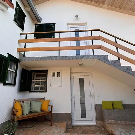 別荘 House With A Parking Space Okrug Gornji, Ciovo - 23416 トロギール