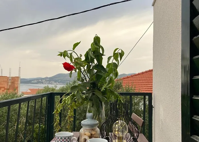 Dom wakacyjny House With A Parking Space Okrug Gornji, Ciovo - 23416 Trogir